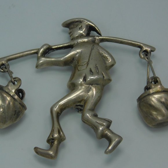 Sterling Brooch A Person Carrying Water Signed - Picture 2 of 4